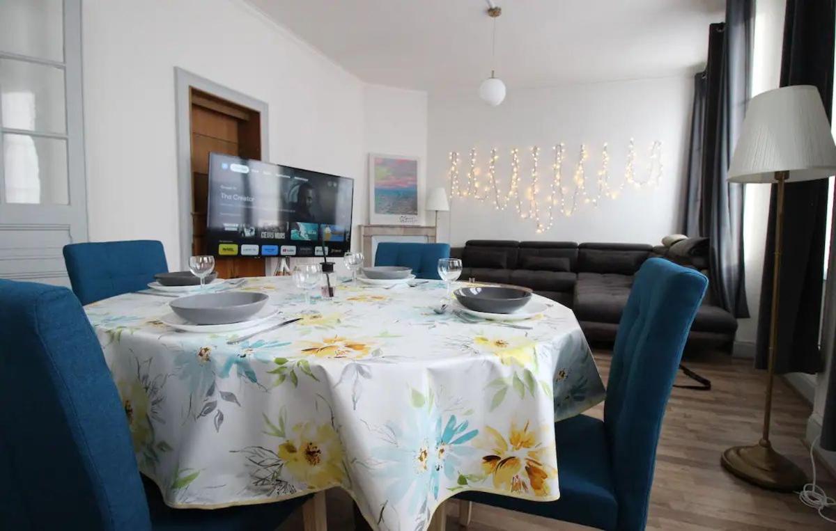 ורדון-סור-מוס L'Amour De La Paix - Centre-Ville - Jardin - Proche Gare - Tv65"Primevideo - Ambiance Tres Chaleureuse - Parking Gratuit Sous-Video Surveillance Proche - Gere Par Presta-Zen'Services חדר תמונה